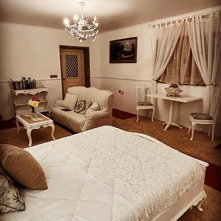 Detached Guest House In Luxury Villa With Pool
